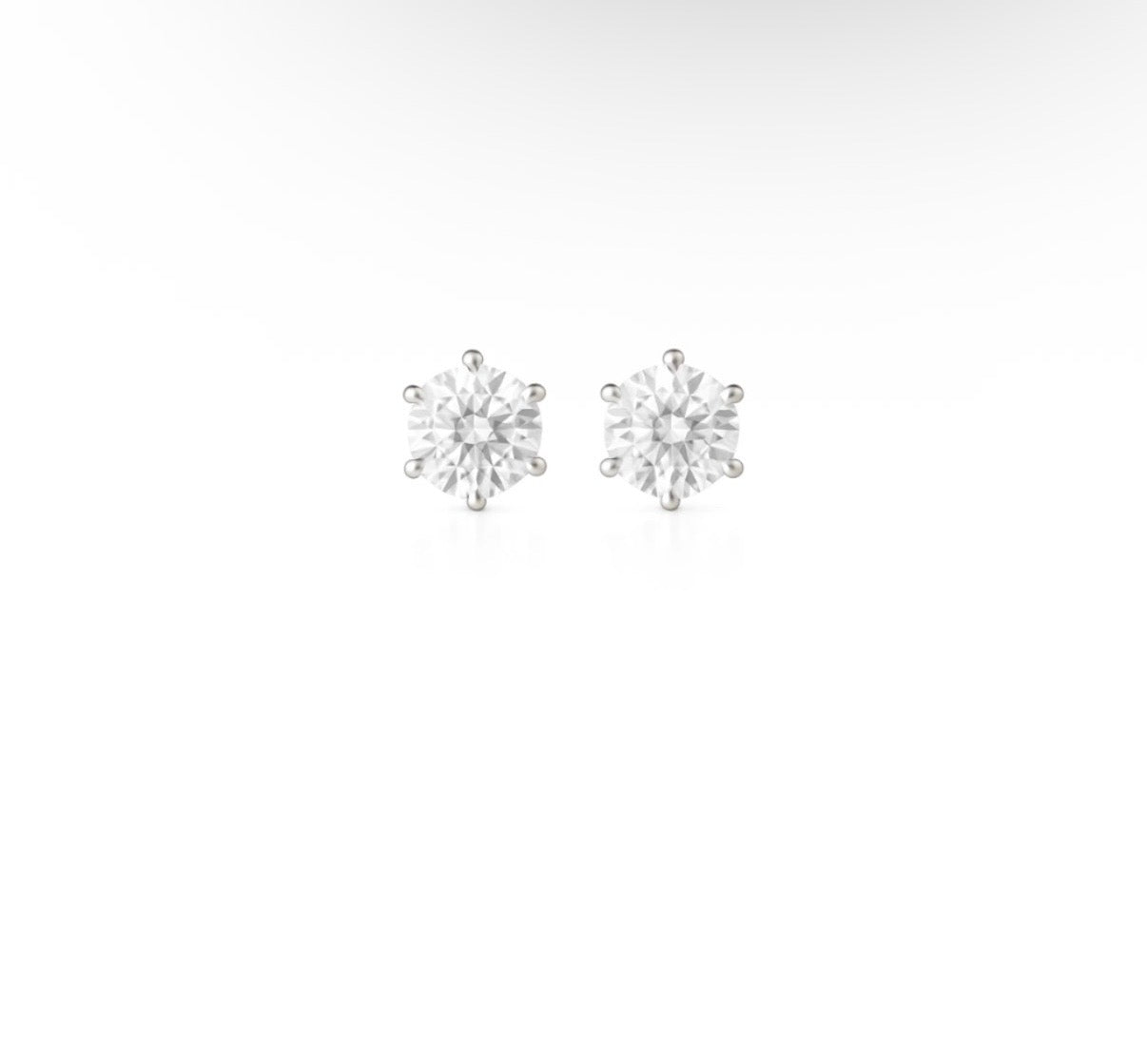 Brinco Majesty Ponto de Luz 9mm - Moissanite | Lapidação Clássica