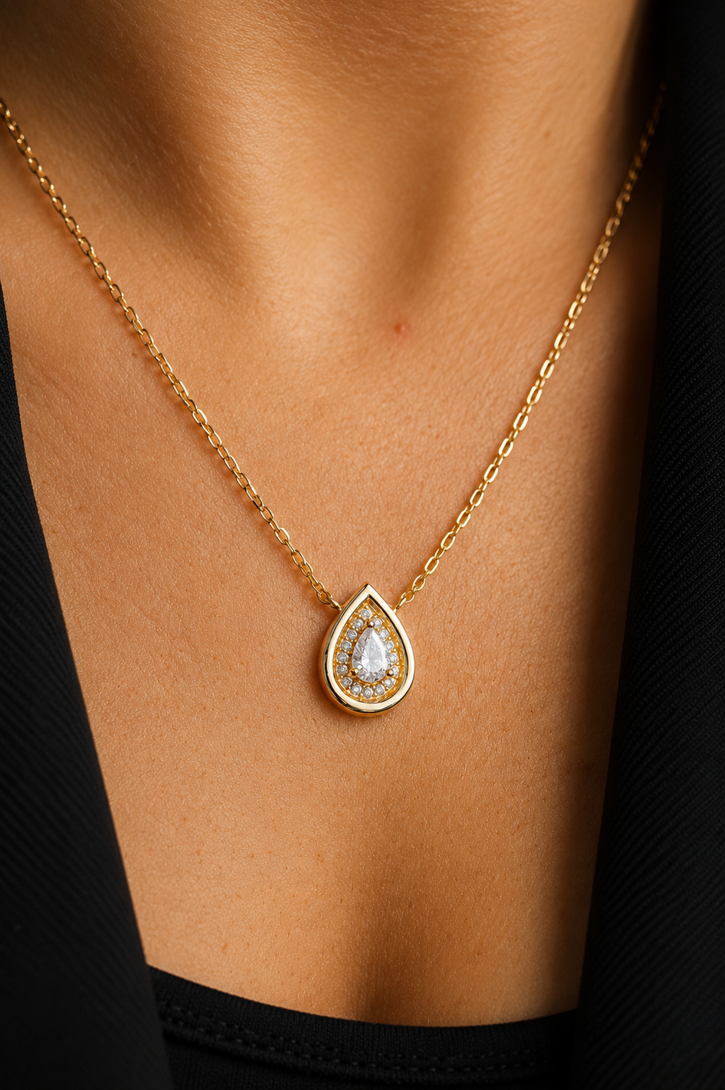 Colar Celeste Moissanite — Ouro Vermeil 18K