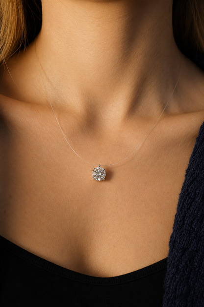 Colar Majesty Ponto de Luz 9mm Moissanite — Nylon Invisível (3 ct)