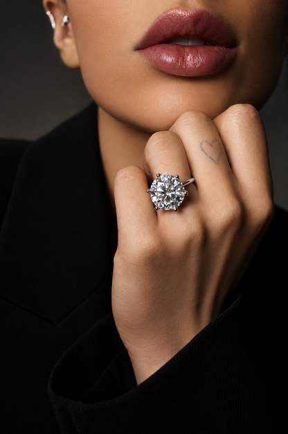 Anel Sovereign Royale 14mm — Moissanite 10 ct