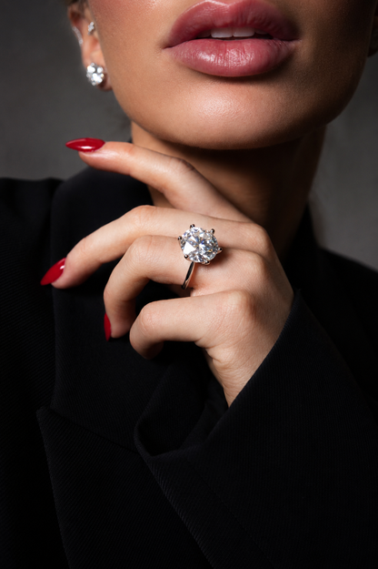 Anel Sovereign Royale 14mm — Moissanite 10 ct
