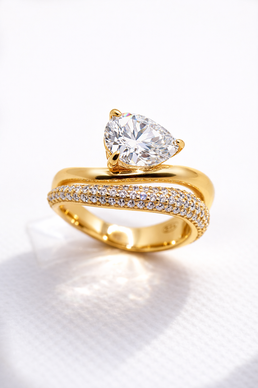 Anel Dynasty Moissanite — Ouro 18k Filled